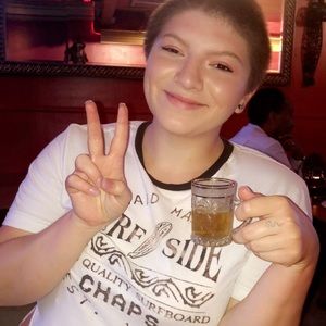 Meet your Posher, Alexia